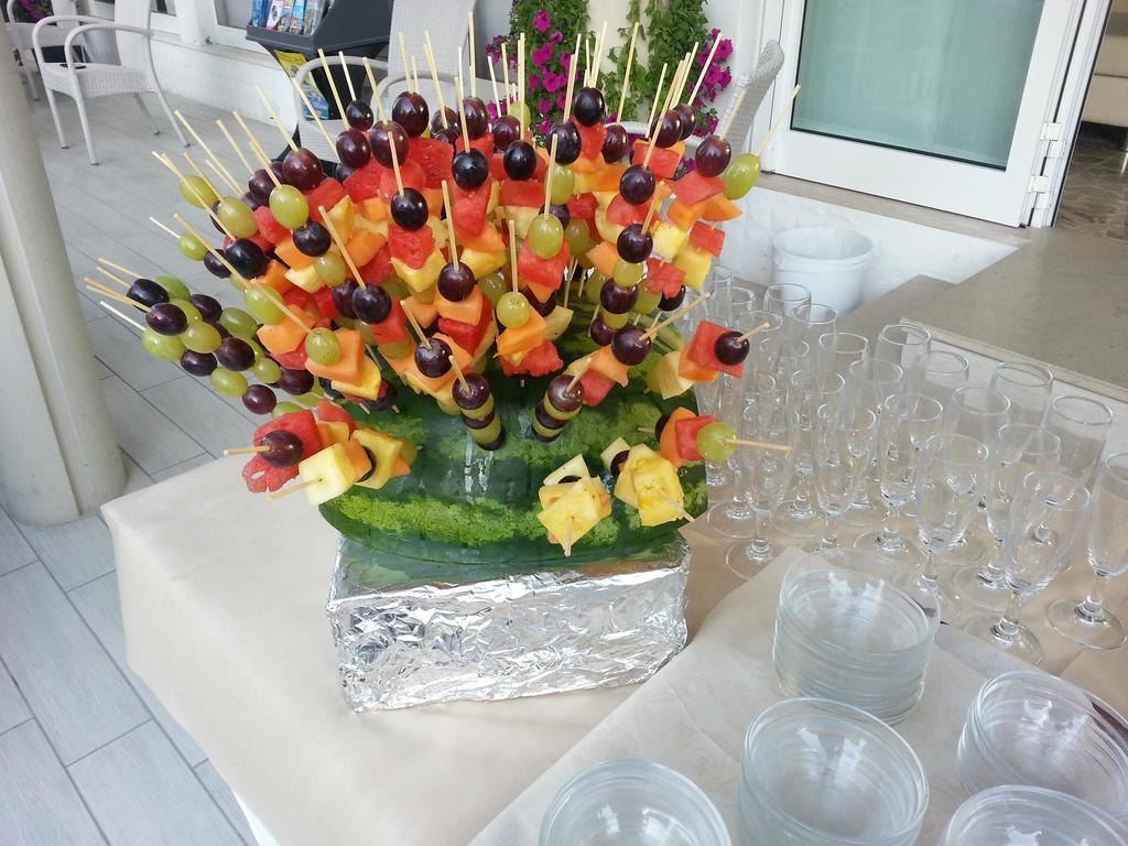 Hotel Ermeti Riccione Buitenkant foto